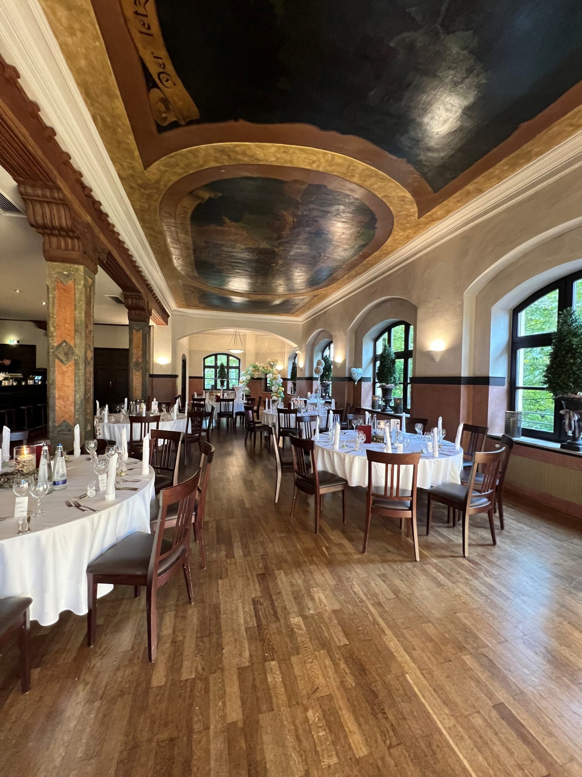Dining Location